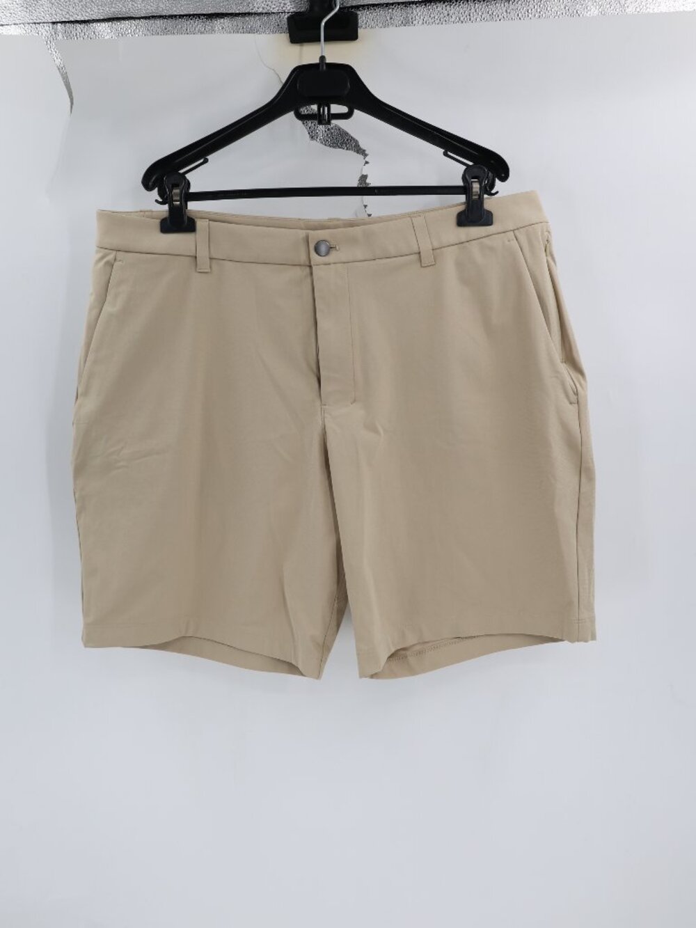 Lululemon Shorts Mens 40 ABC Classic Fit 9" Warpstreme Performance Flat Front
